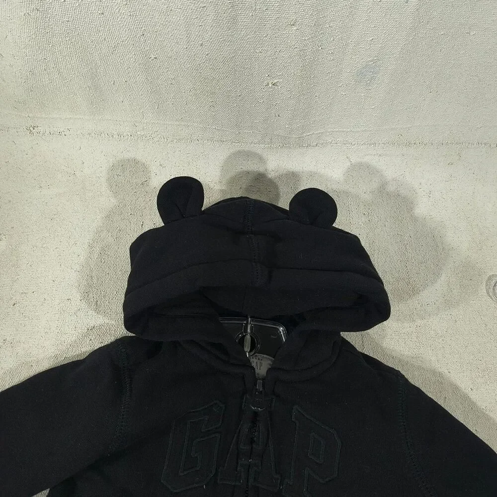 GAP stylish black